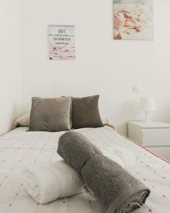 Apartamento Carranque Malaga Bagian luar foto