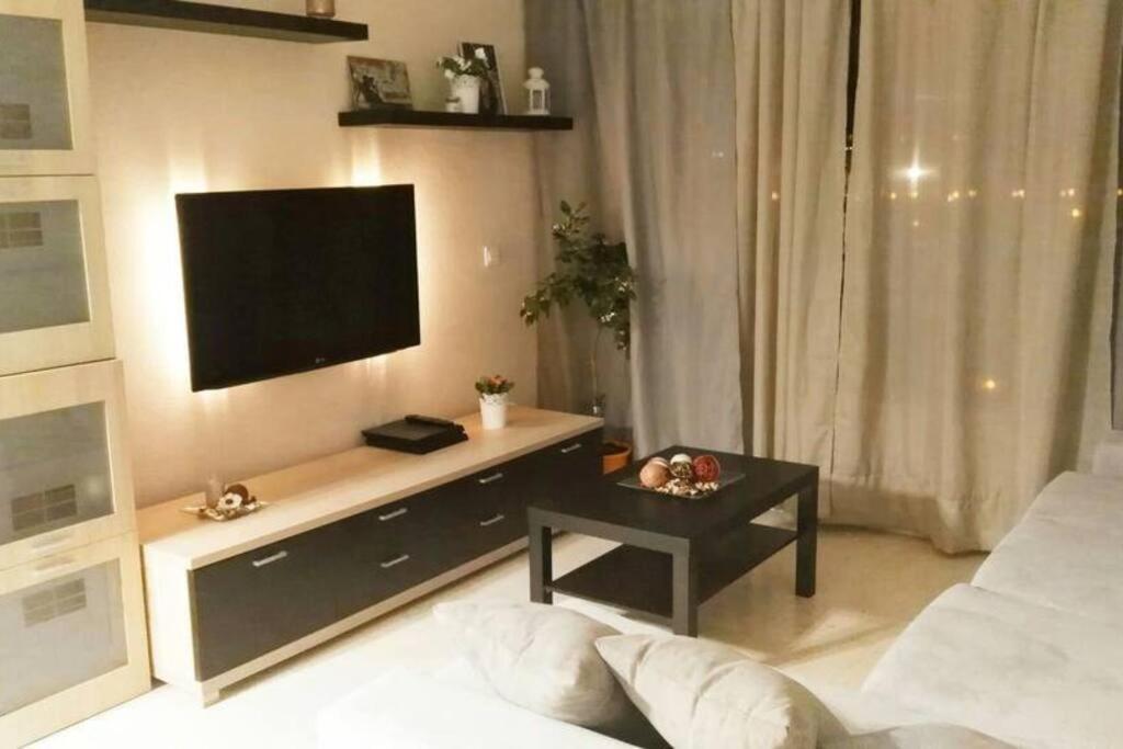 Apartamento Carranque Malaga Bagian luar foto